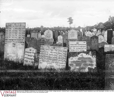 Öffentliche Grabaufsicht Moisling